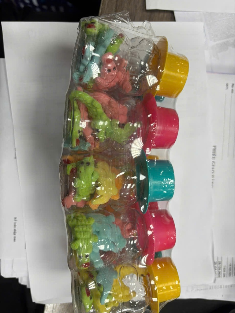 [T13872] Kẹo Dẻo Gấu Hình Cá Sấu ( Cọc/10 lọ ) Date 11/2026